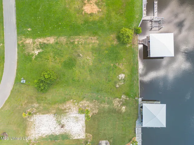 $320,000 | 328 Puunani Place, Diamondhead, MS 39525