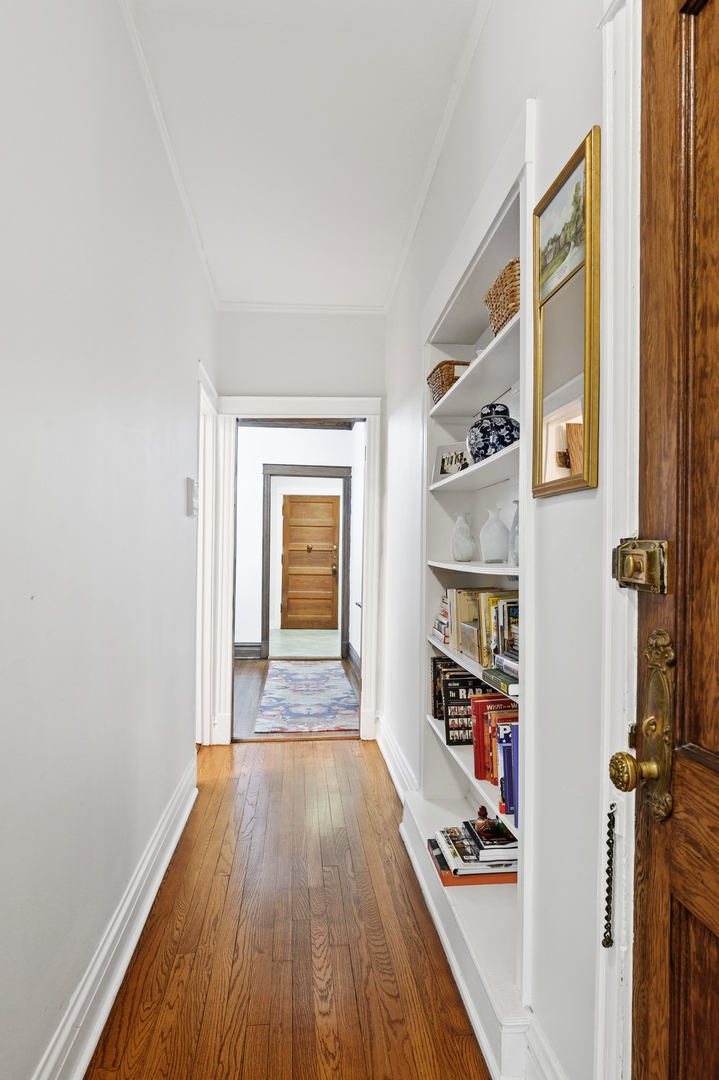 445 West Surf Street, Unit 2 Chicago, IL 60614 - Photo 5 of 15
