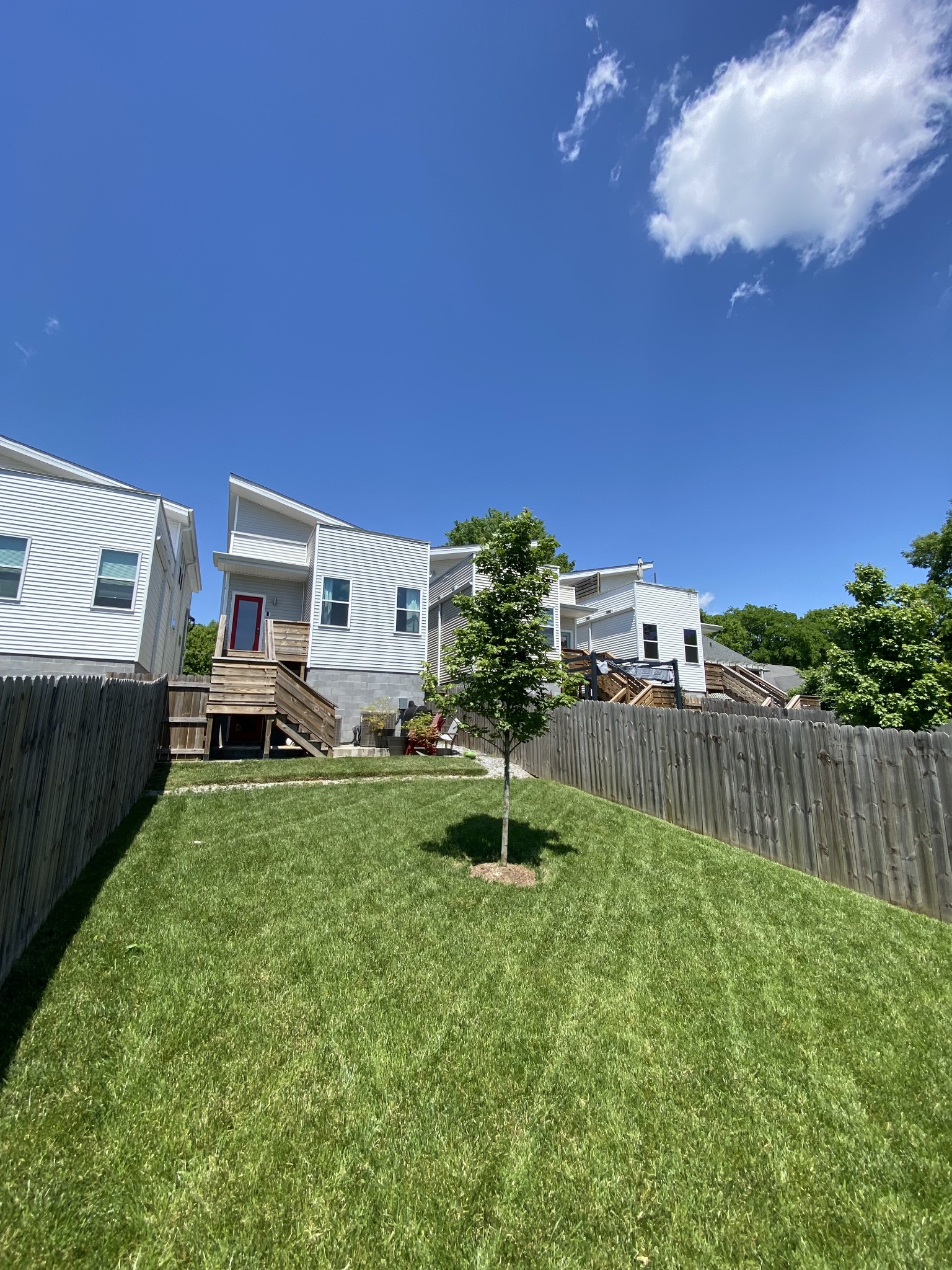 200 B Sunset Drive Nashville, TN 37207 - Photo 30 of 31 a house view with a garden space