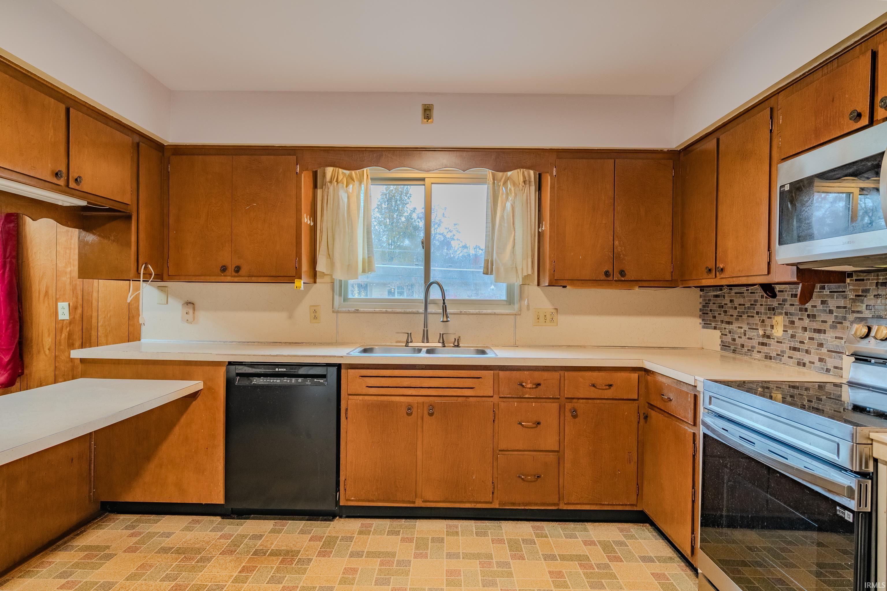 4550 Trier Road Fort Wayne, IN 46815 - Photo 11 of 30