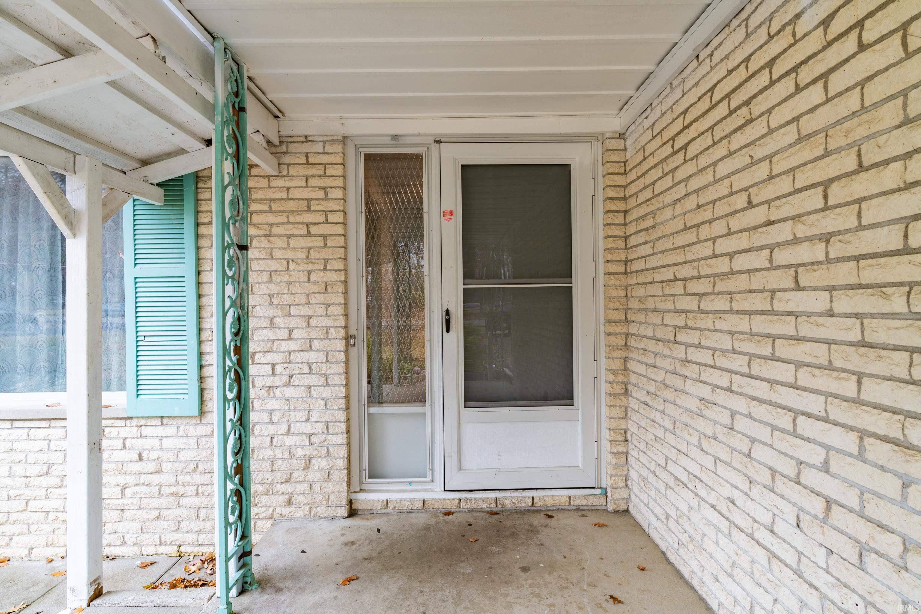 4550 Trier Road Fort Wayne, IN 46815 - Photo 3 of 30