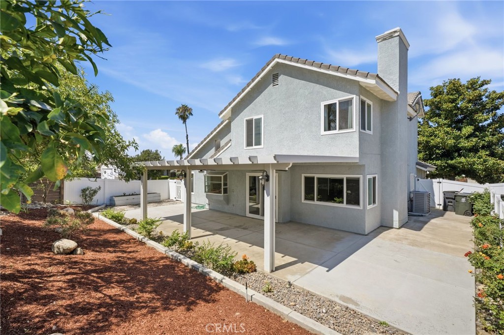 1008 Alpine Court Redlands, CA 92374 - Photo 46 of 66 Side yard