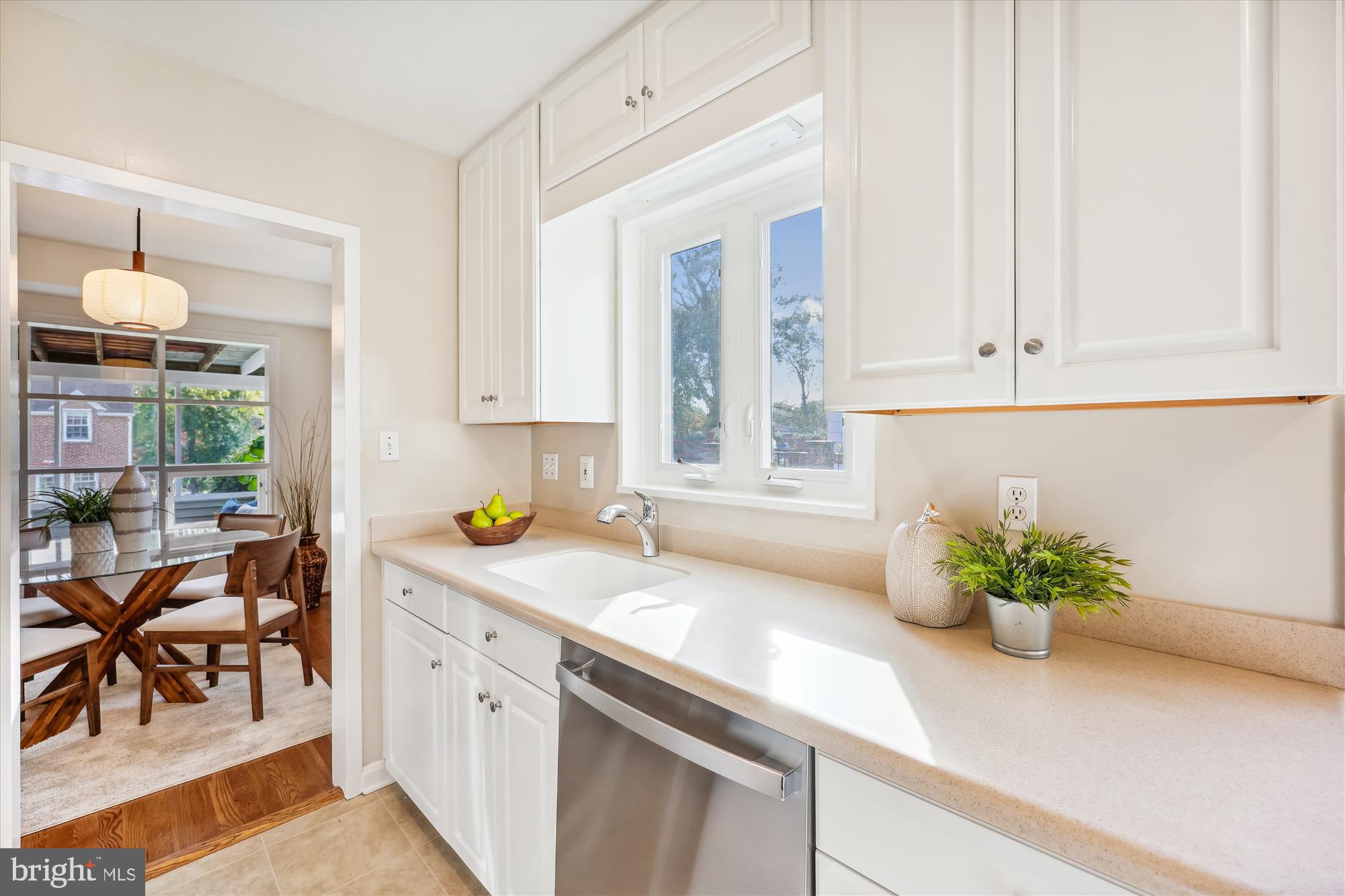 1806 Sanford Road Silver Spring, MD 20902 - Photo 11 of 44 Gallery Image 11
