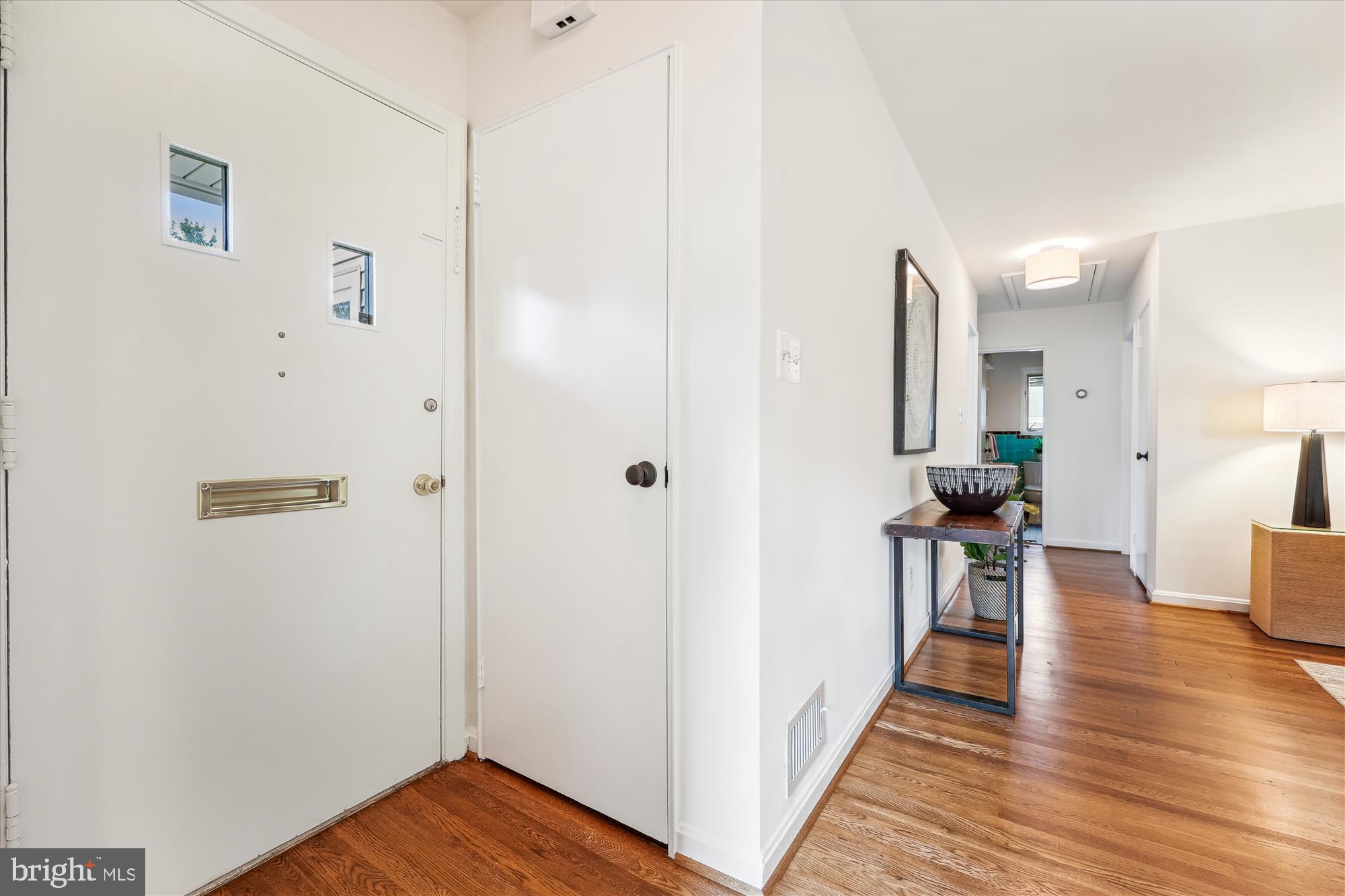 1806 Sanford Road Silver Spring, MD 20902 - Photo 4 of 44 Gallery Image 4