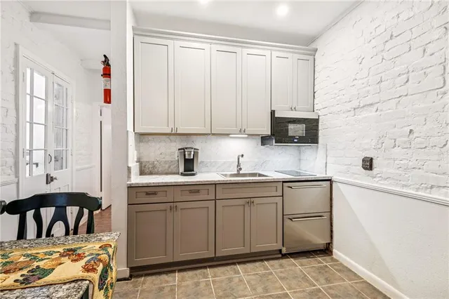 $210,000 | 1204 Chartres Street, Unit 5, New Orleans, LA 70116