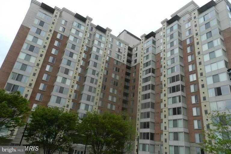 2726 Gallows Road, Unit 814 Vienna, VA 22180 - Photo 1 of 12 Exterior (Front)