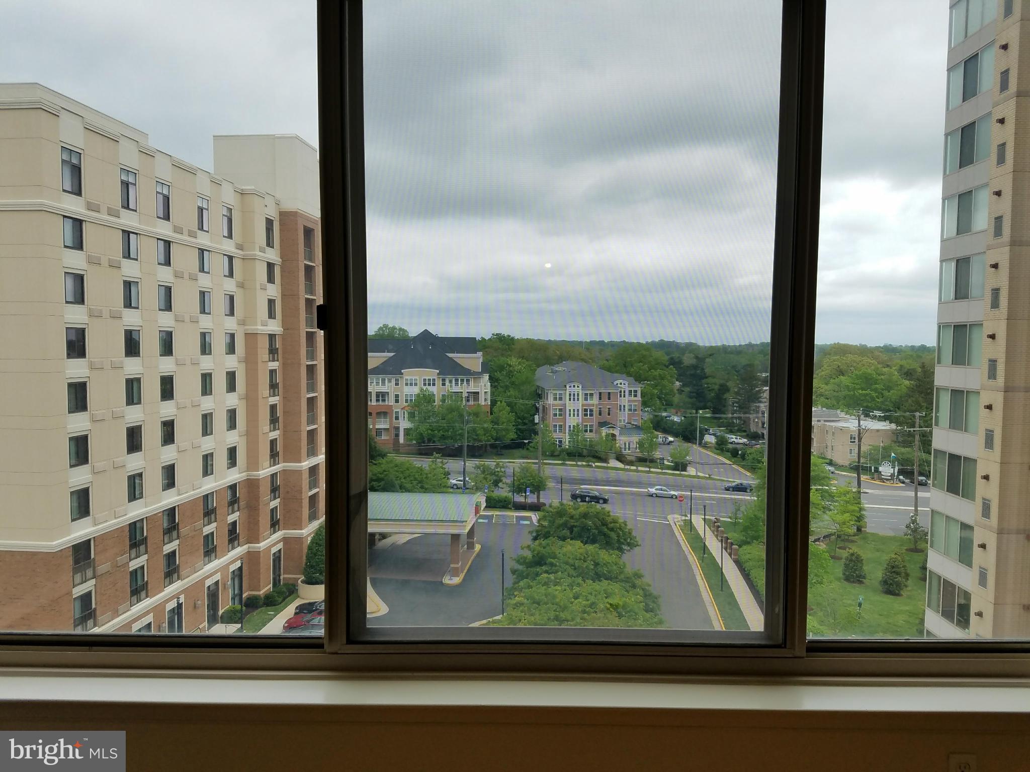 2726 Gallows Road, Unit 814 Vienna, VA 22180 - Photo 6 of 12 View