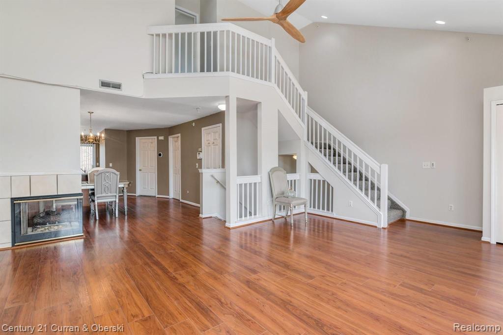 4211 Schaefer Road Dearborn, MI 48126 - Photo 5 of 28