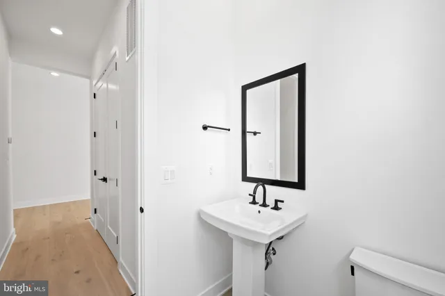 a view of walk in closet