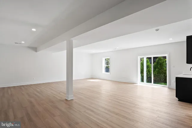 $8,500 | 841 North Manchester Street, Arlington, VA 22205