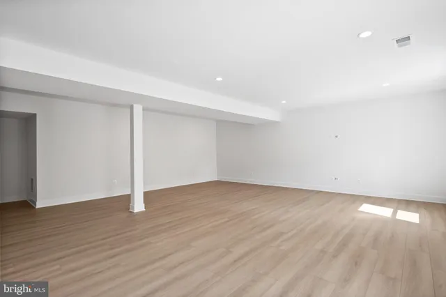 $8,500 | 841 North Manchester Street, Arlington, VA 22205