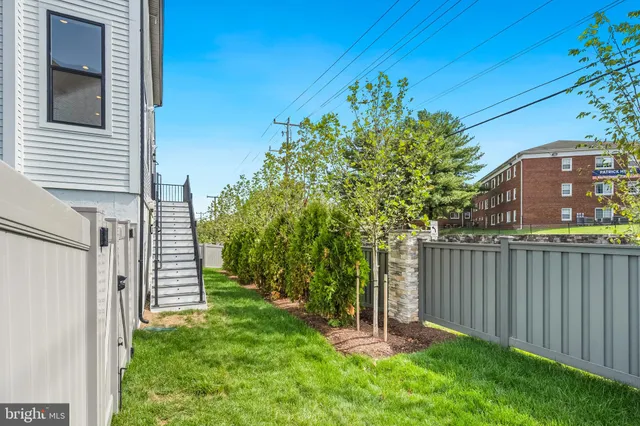 $8,500 | 841 North Manchester Street, Arlington, VA 22205