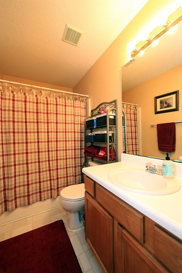4413 Jordan Oaks Way Raleigh, NC 27604 - Photo 14 of 21 Photo 14