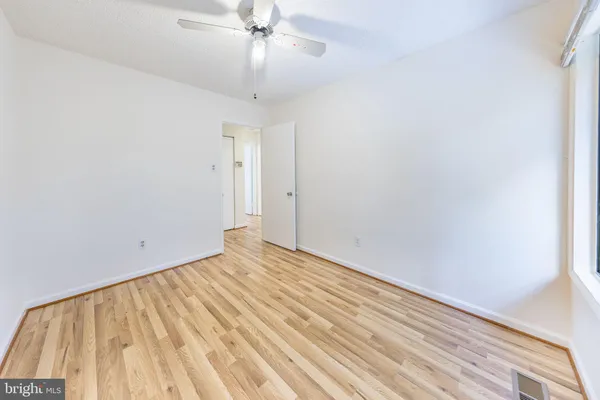 $3,250 | 2232 Southgate Square, Reston, VA 20191