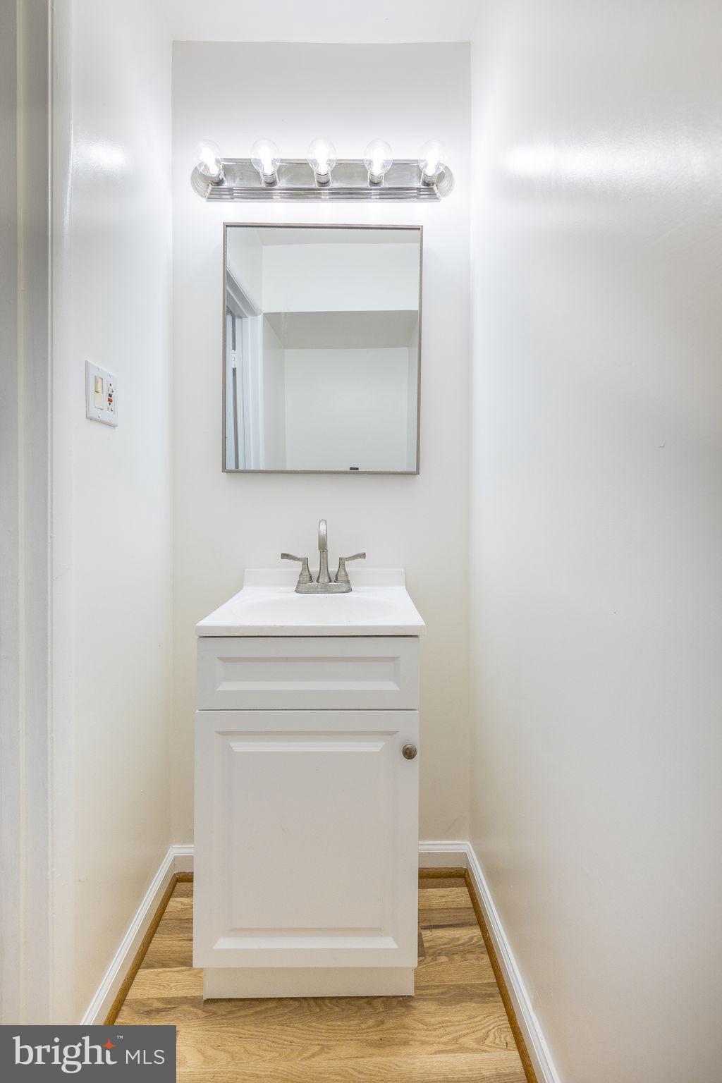 2232 Southgate Square Reston, VA 20191 - Photo 20 of 49