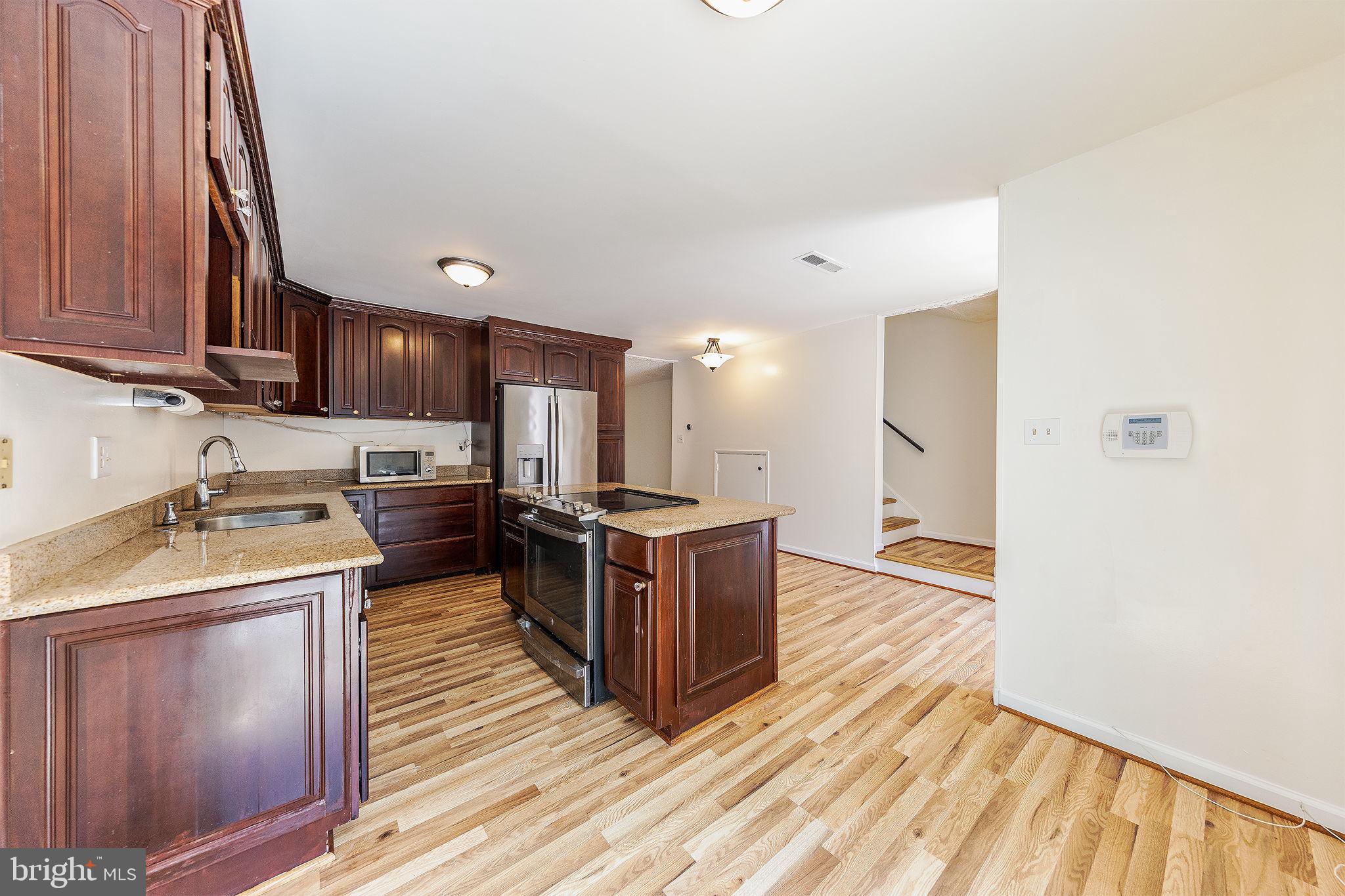 2232 Southgate Square Reston, VA 20191 - Photo 26 of 49