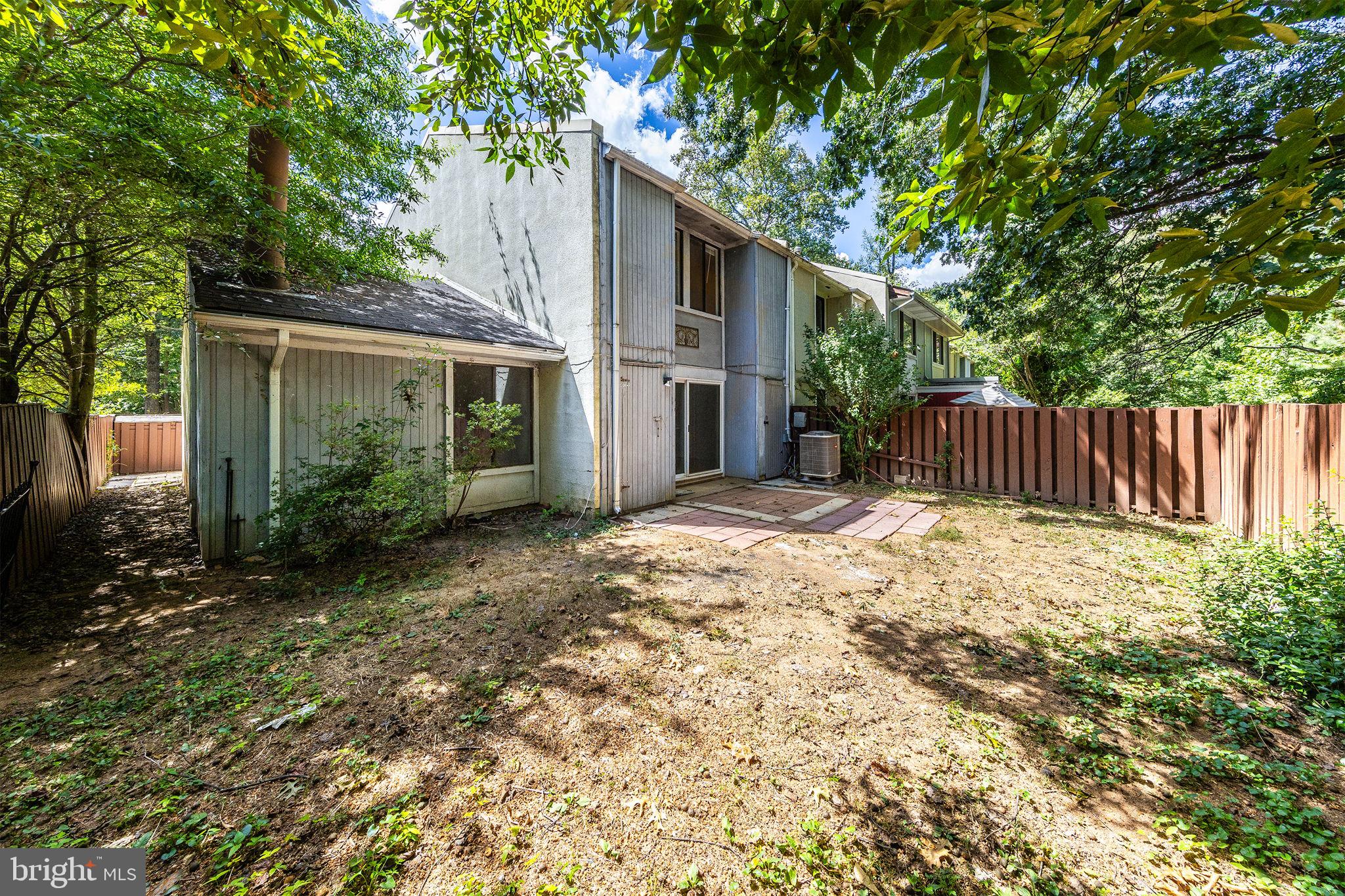 2232 Southgate Square Reston, VA 20191 - Photo 29 of 49