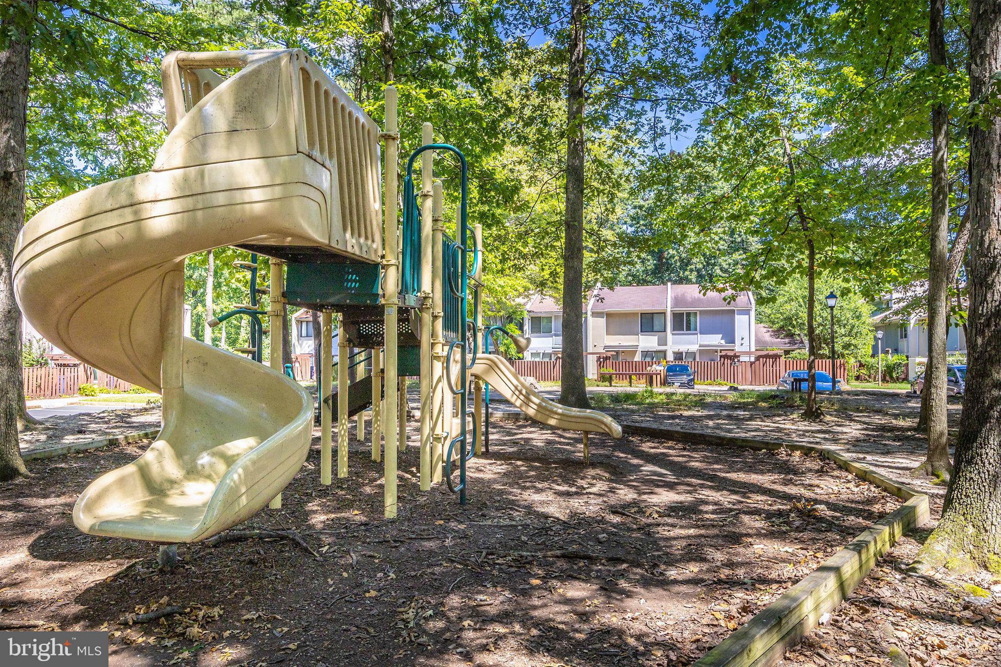 2232 Southgate Square Reston, VA 20191 - Photo 37 of 49