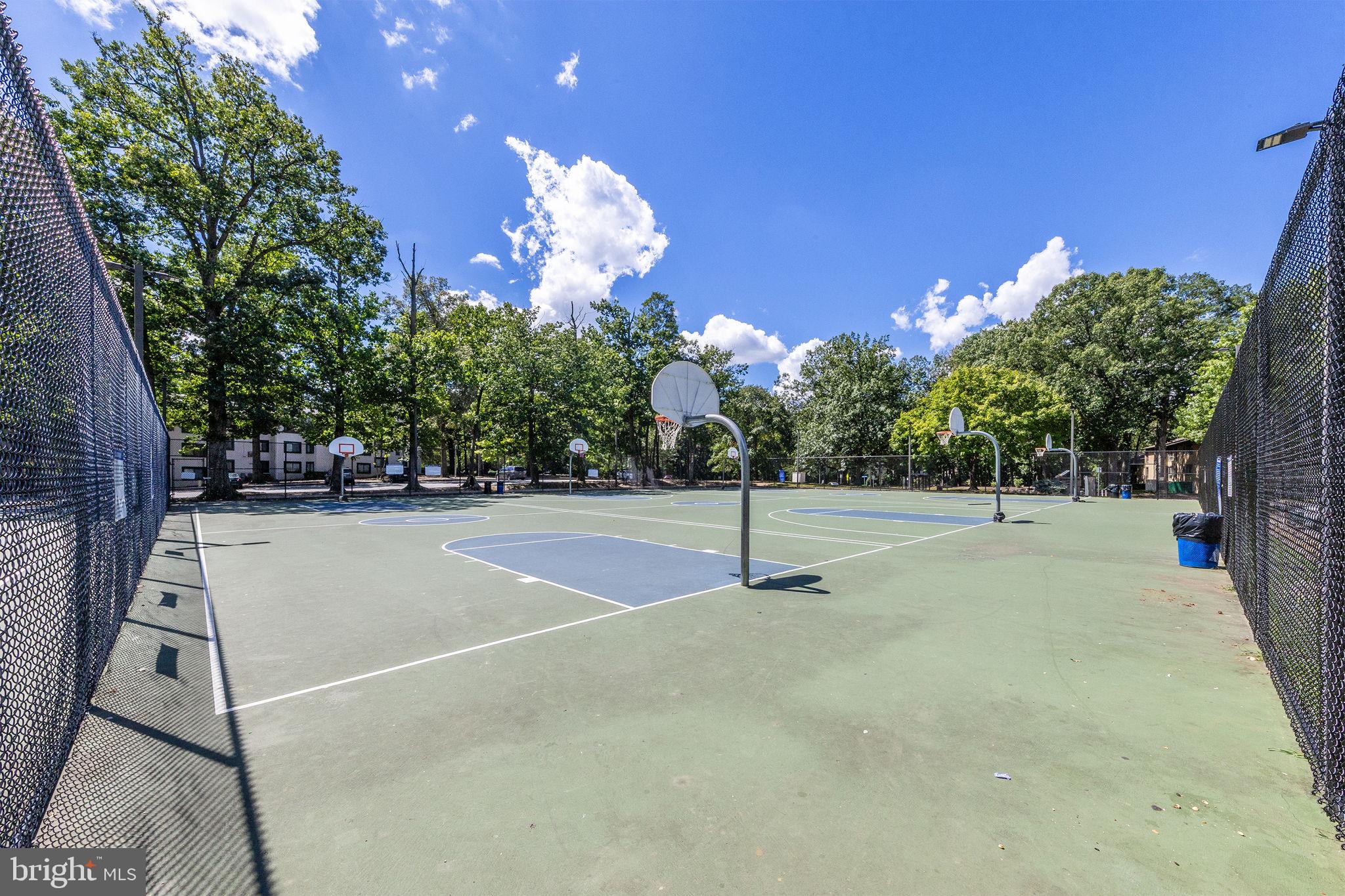 2232 Southgate Square Reston, VA 20191 - Photo 40 of 49