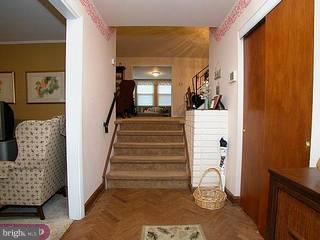 176 Windmill Road Willow Grove, PA 19090 - Photo 2 of 6 Gallery Image 2