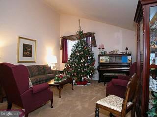 176 Windmill Road Willow Grove, PA 19090 - Photo 4 of 6 Gallery Image 4