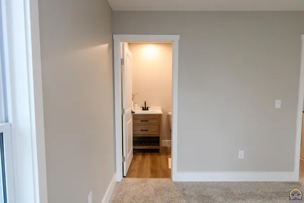 $215,000 | 702 South 8th Street, Burlington, KS 66839