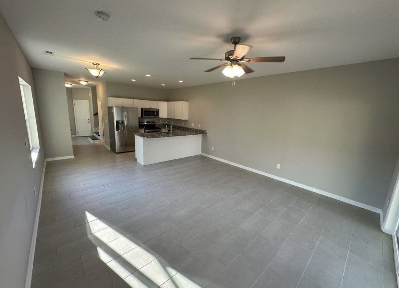 390 Armstrong Street Columbia, TN 38401 - Photo 2 of 6