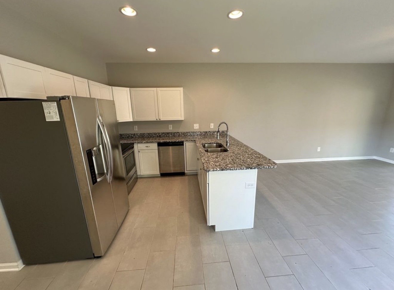 390 Armstrong Street Columbia, TN 38401 - Photo 3 of 6