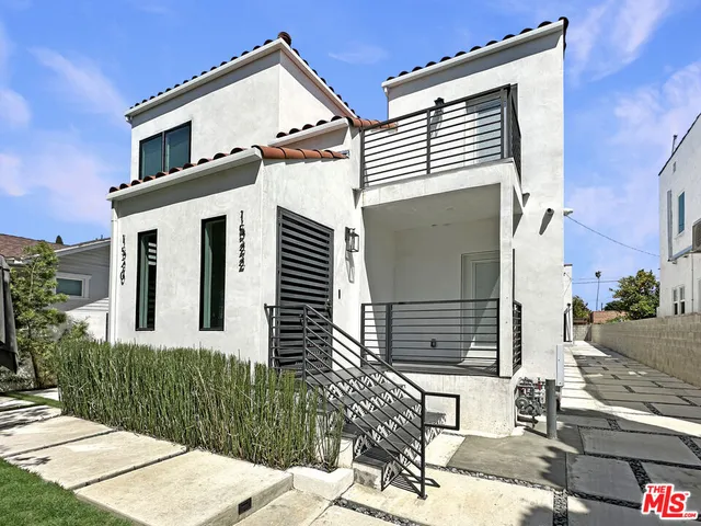 $4,500 | 1522 South Burnside Avenue, Los Angeles, CA 90019