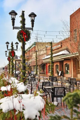 $1,289,000 | 24 Winners Cup Circle, Wheaton, IL 60189