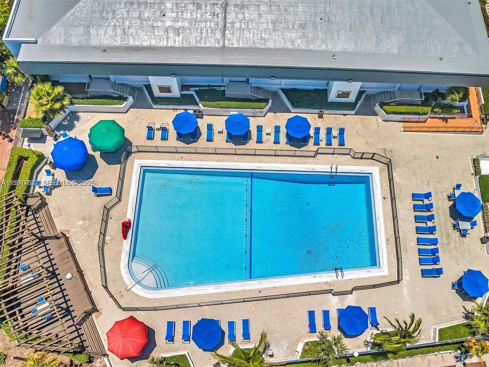 999 Brickell Bay Drive, Unit 303 Miami, FL 33131 - Photo 15 of 33