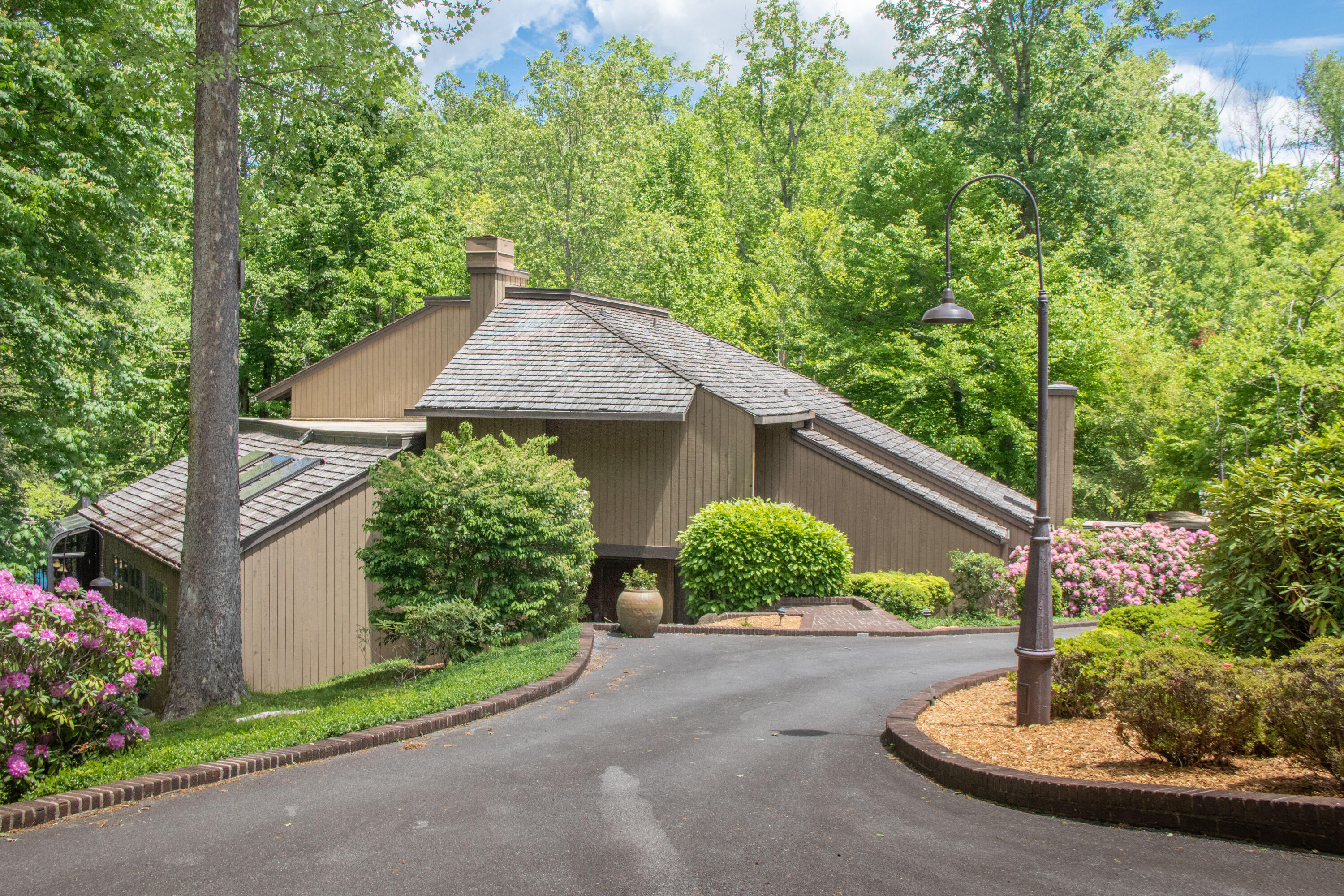 6 Deer Lick Road Bristol, TN 37620 - Photo 1 of 84 Deerlick-1 - Copy
