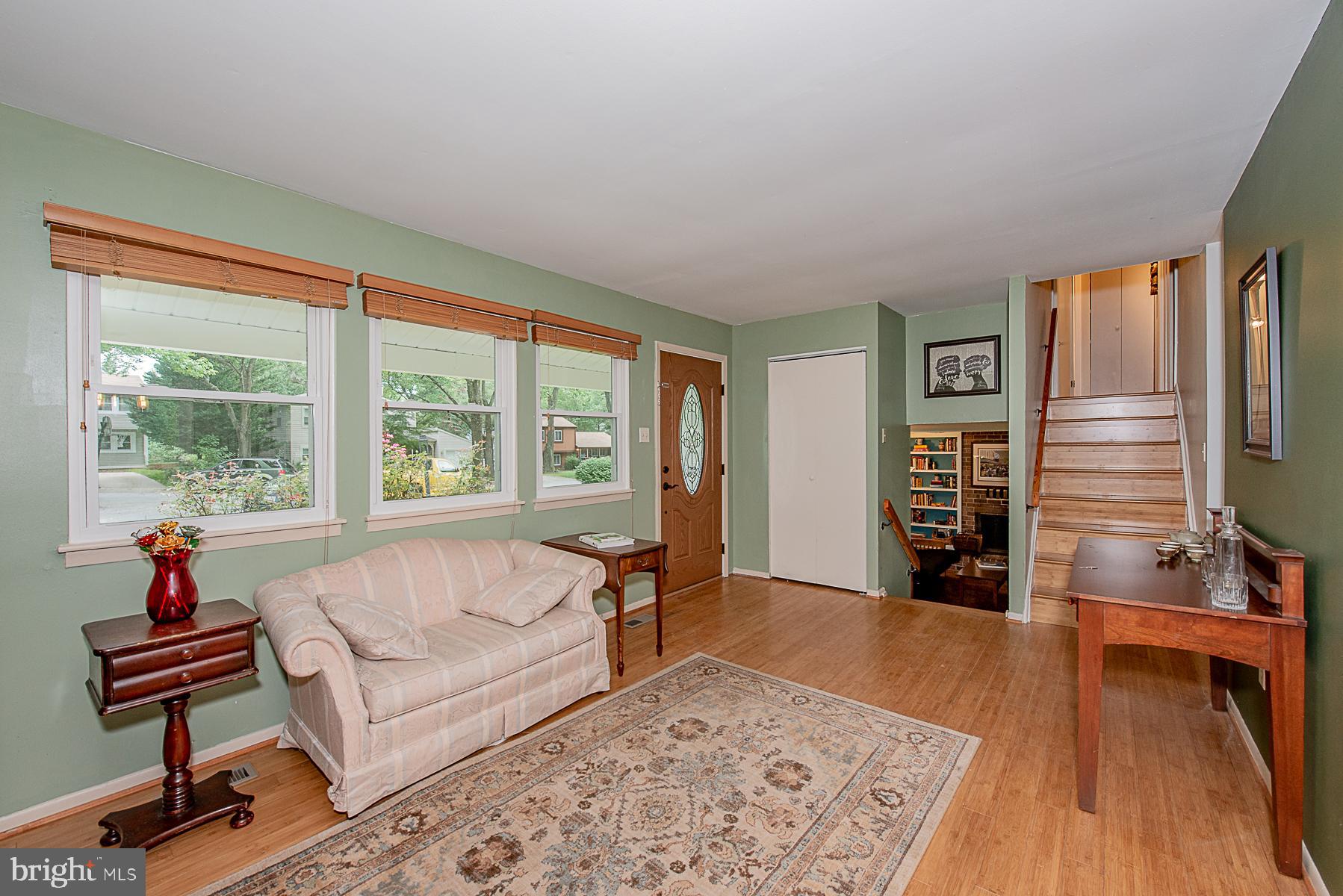 9623 Rocksparkle Row Columbia, MD 21045 - Photo 3 of 20 Bright & Cheerful Living Room