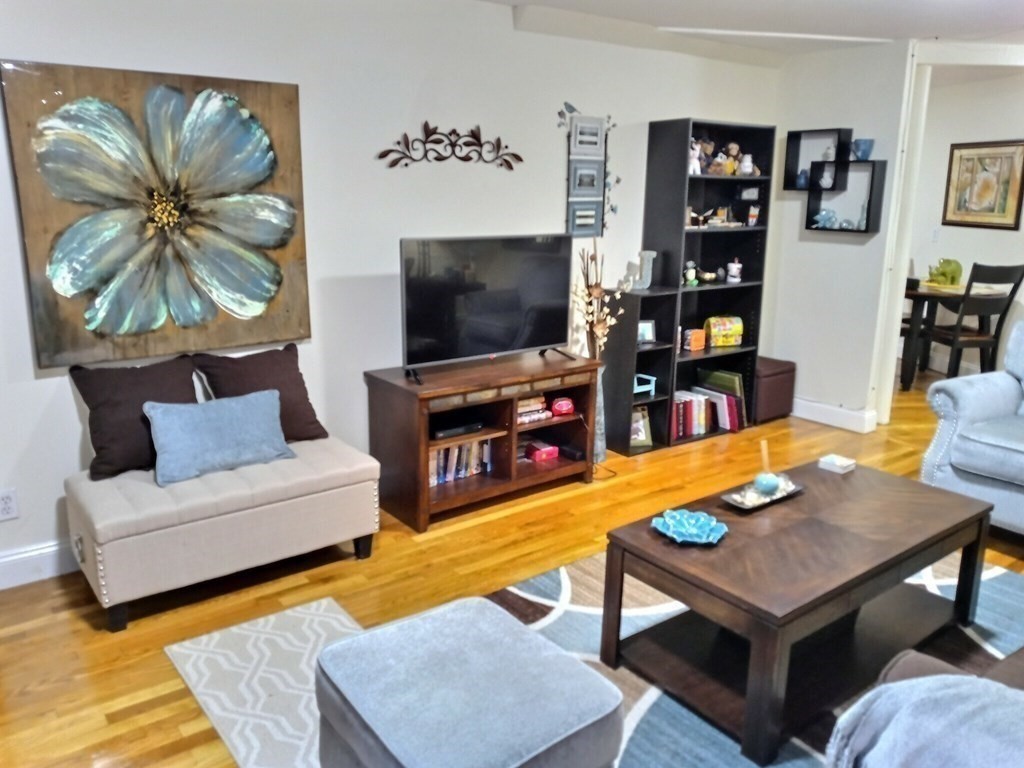 1482 Beacon Street, Unit B5 Brookline, MA 02446 - Photo 5 of 8