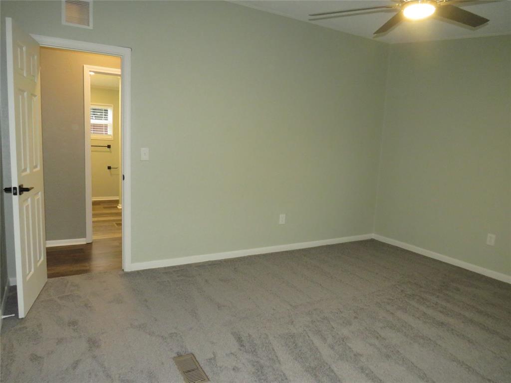 2151 Crockett Road Sanger, TX 76266 - Photo 11 of 30 an empty room with a empty space