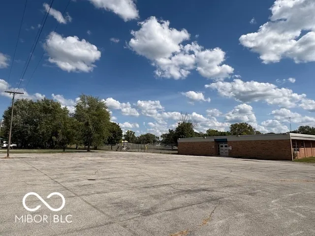 $140,000 | 1515 South Monroe Street, Hartford City, IN 47348