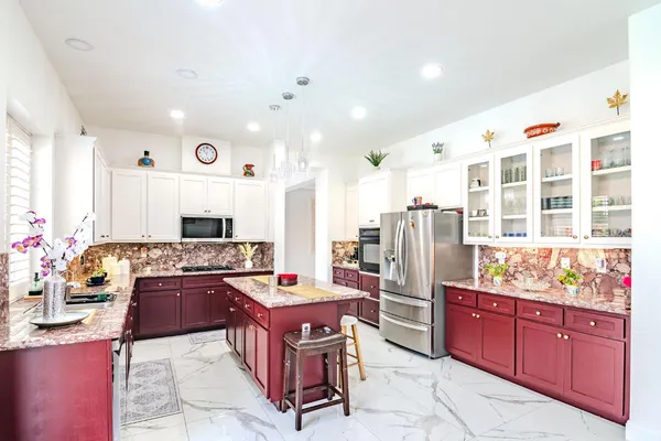 $965,000 | 2105 Steinbeck Drive, Modesto, CA 95356