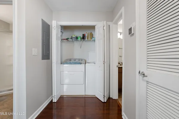 $242,500 | 2421 Beachview Drive, Unit G2, Ocean Springs, MS 39564