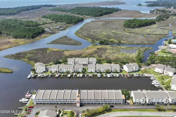 $242,500 | 2421 Beachview Drive, Unit G2, Ocean Springs, MS 39564