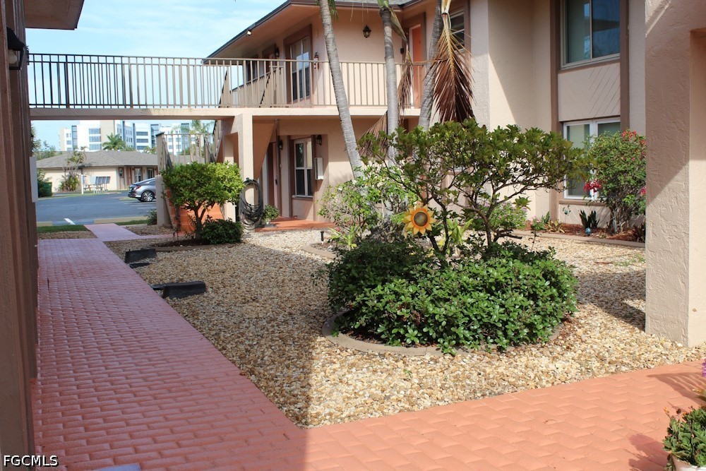 16881 Davis Road, Unit 712 Fort Myers, FL 33908 - Photo 3 of 21