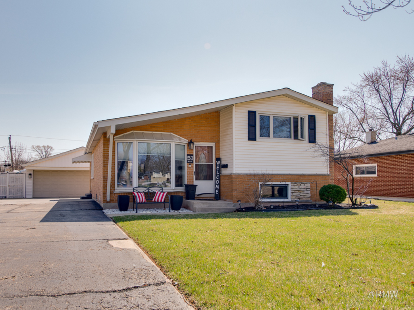 51 Rozanne Drive Addison, IL 60101 - Photo 2 of 27 Gallery Image 2