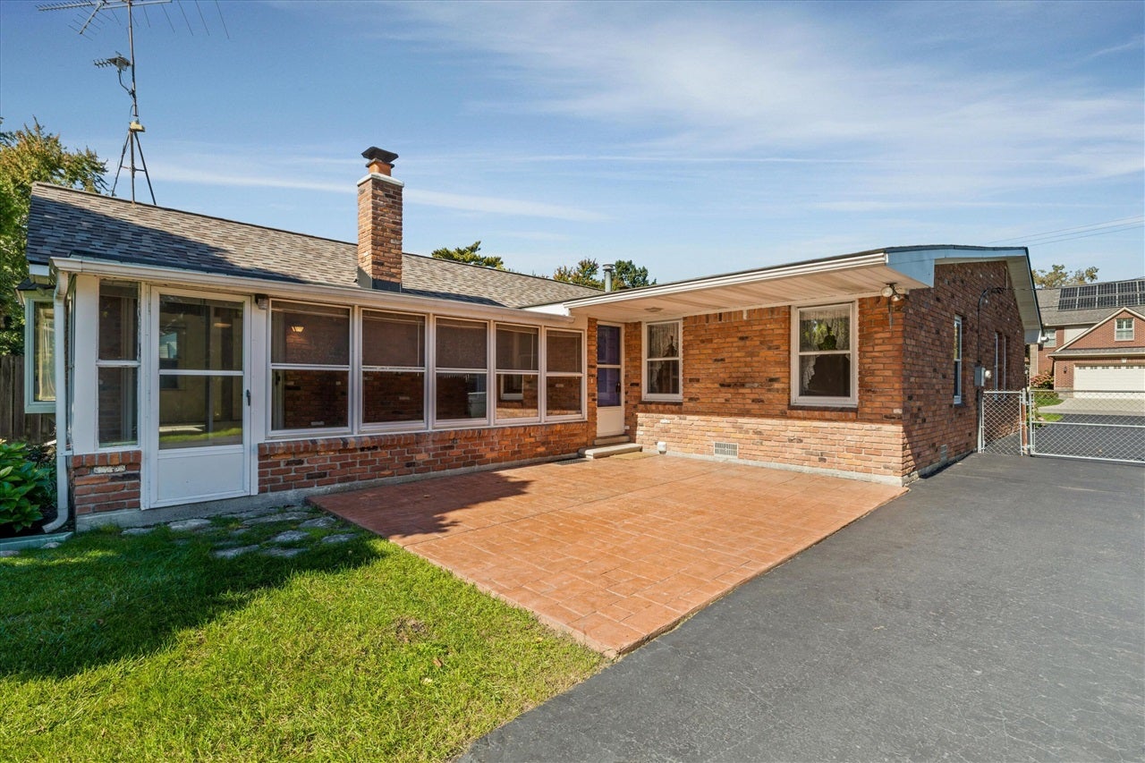 854 Vanderpool Avenue Troy, MI 48083 - Photo 32 of 42 Gallery Image 32