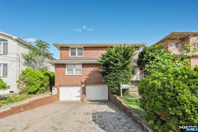 $3,200 | 428 Lincoln Street, Palisades Park, NJ 07650