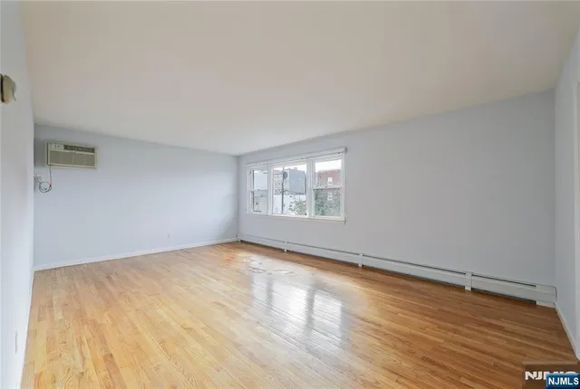 $3,200 | 428 Lincoln Street, Palisades Park, NJ 07650