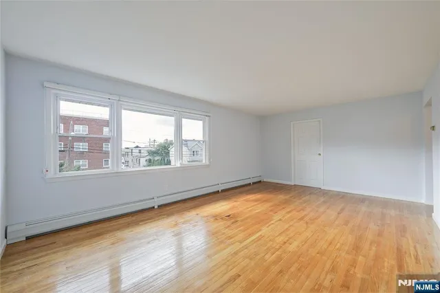 $3,200 | 428 Lincoln Street, Palisades Park, NJ 07650