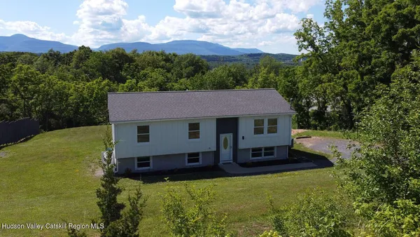 $499,900 | 1316 Woods Road, Germantown, NY 12526