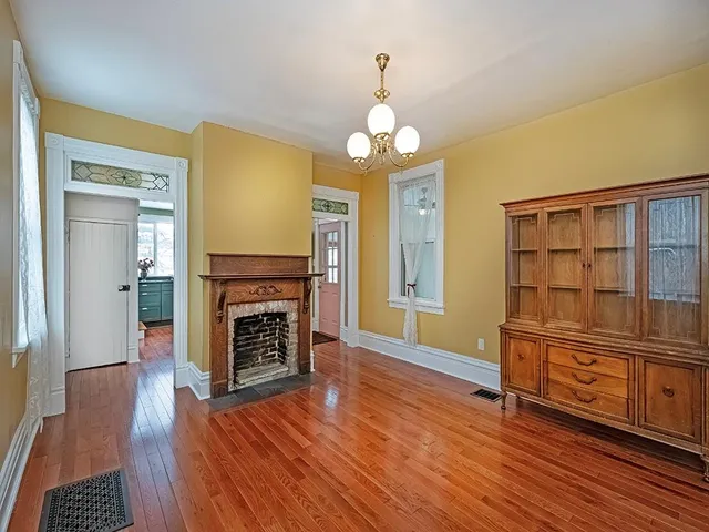 $2,000 | 130 Boroview Avenue, Carnegie, PA 15106