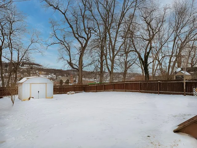 $2,000 | 130 Boroview Avenue, Carnegie, PA 15106