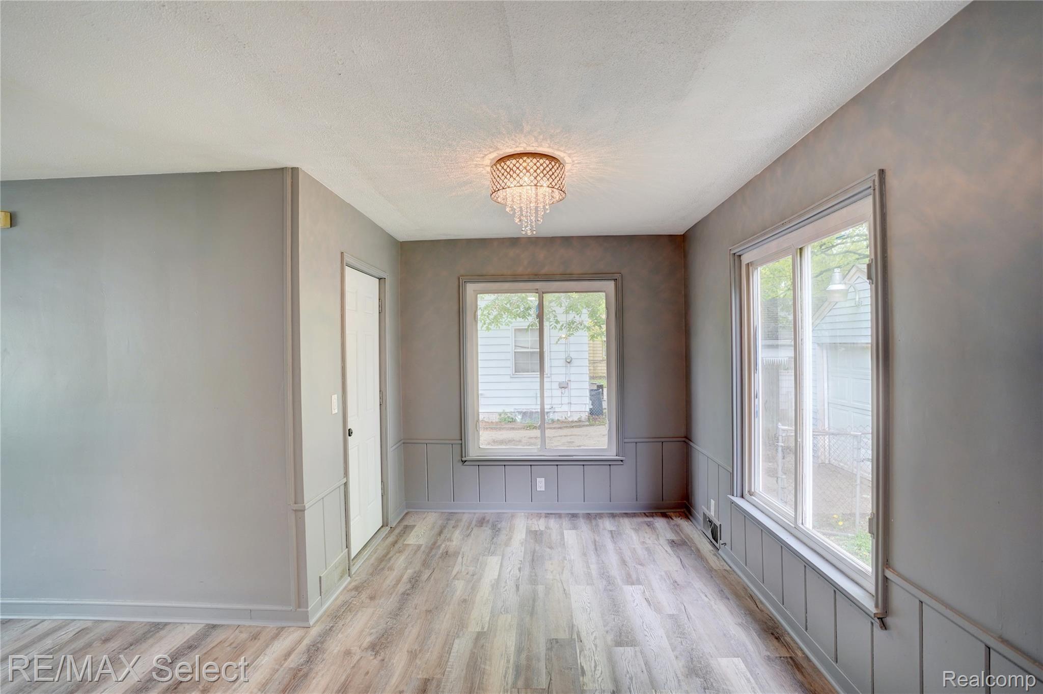 3311 Beecher Road Flint, MI 48503 - Photo 15 of 39 3311 Beecher Rd 22.jpg