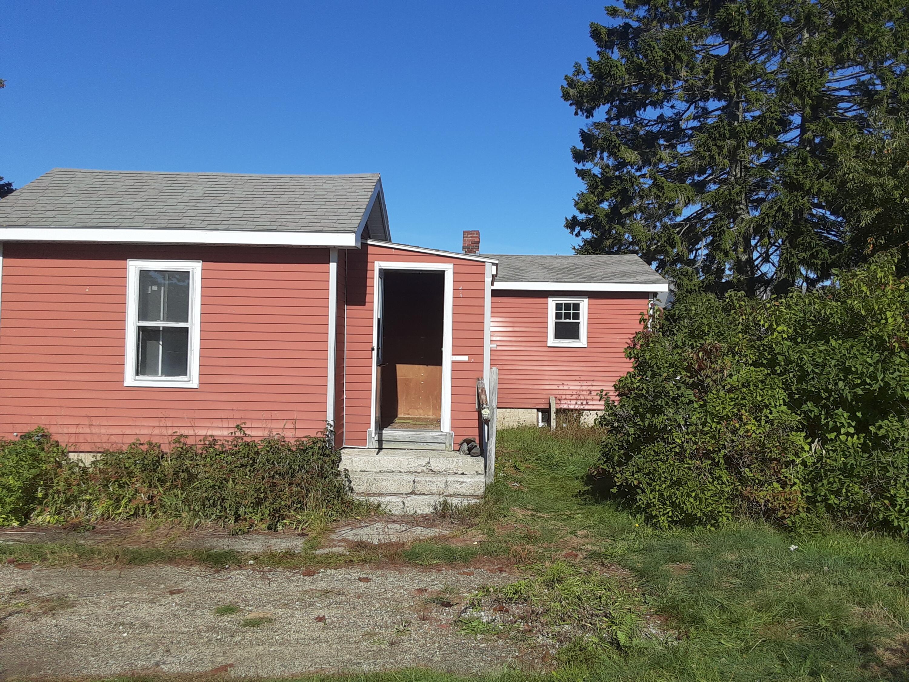 94 Two Lights Road Cape Elizabeth, ME 04107 - Photo 5 of 22 20221006_103435